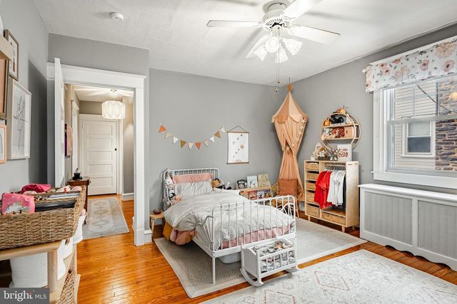 1122 MONTGOMERY AVE, Narberth, PA 19072