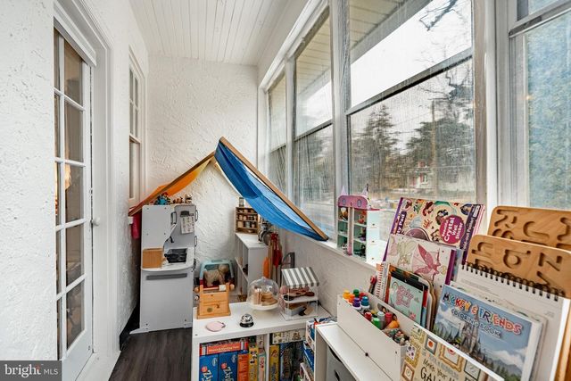 1122 MONTGOMERY AVE, Narberth, PA 19072