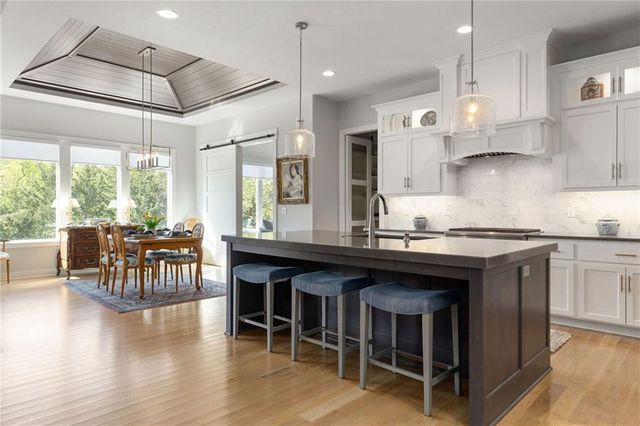 21303 W 94th Terrace, Lenexa, KS 66220