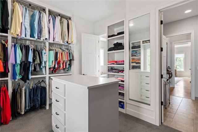 21303 W 94th Terrace, Lenexa, KS 66220