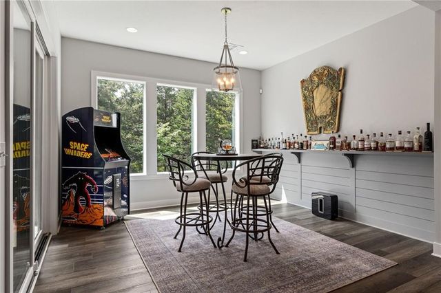21303 W 94th Terrace, Lenexa, KS 66220