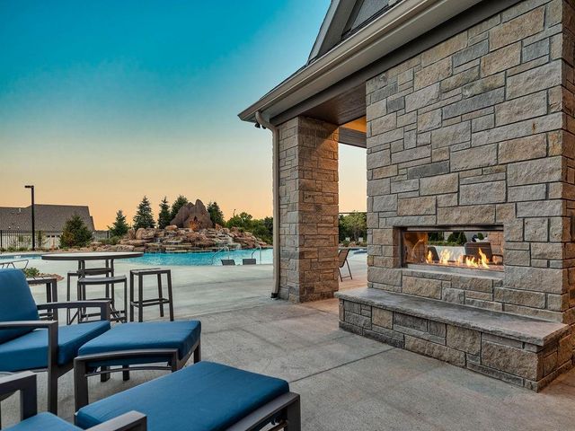 21303 W 94th Terrace, Lenexa, KS 66220