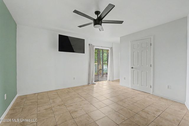 1150 S Thunderbird Drive, Hernando, MS 38632