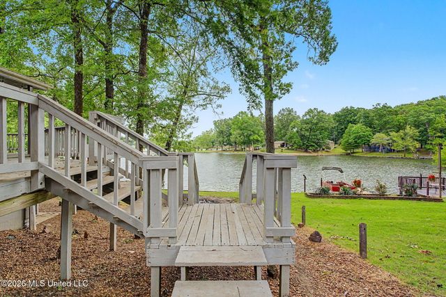 1150 S Thunderbird Drive, Hernando, MS 38632