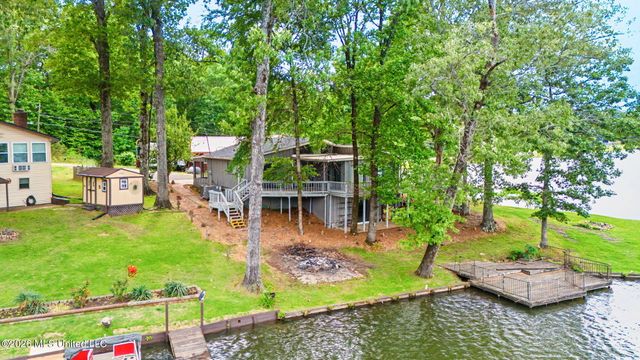 1150 S Thunderbird Drive, Hernando, MS 38632
