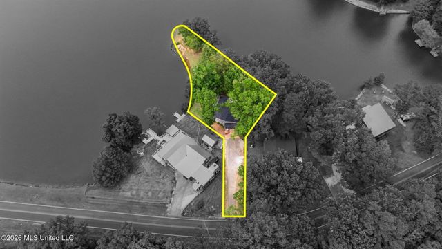 1150 S Thunderbird Drive, Hernando, MS 38632