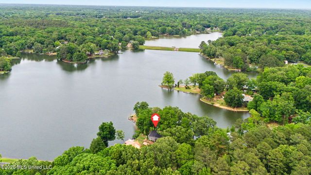 1150 S Thunderbird Drive, Hernando, MS 38632