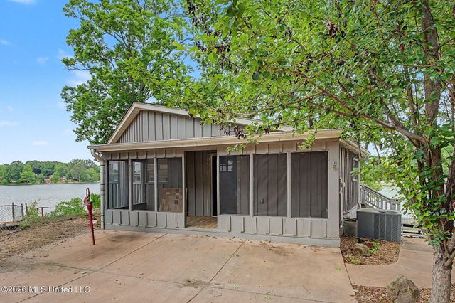 1150 S Thunderbird Drive, Hernando, MS 38632