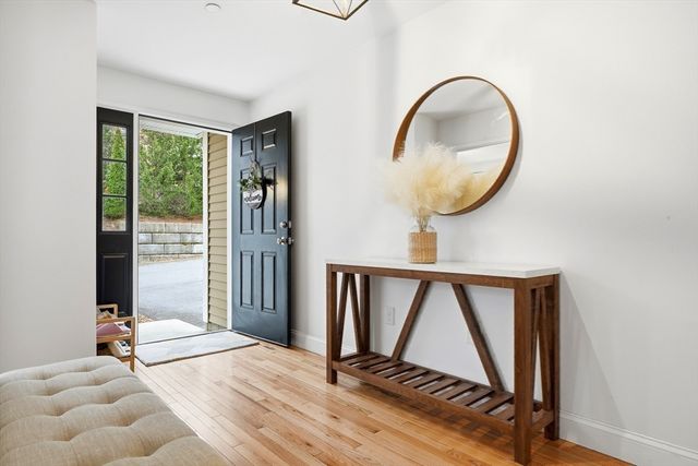 30 Webster St 3, Needham, MA 02494