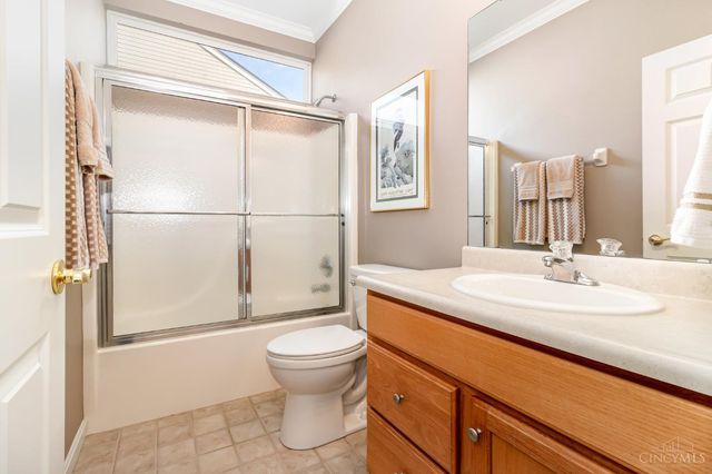 8018 Jeannes Creek Lane, West Chester, OH 45069