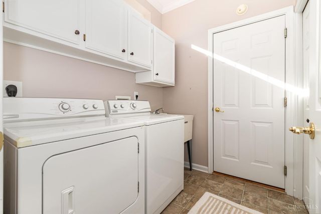 8018 Jeannes Creek Lane, West Chester, OH 45069