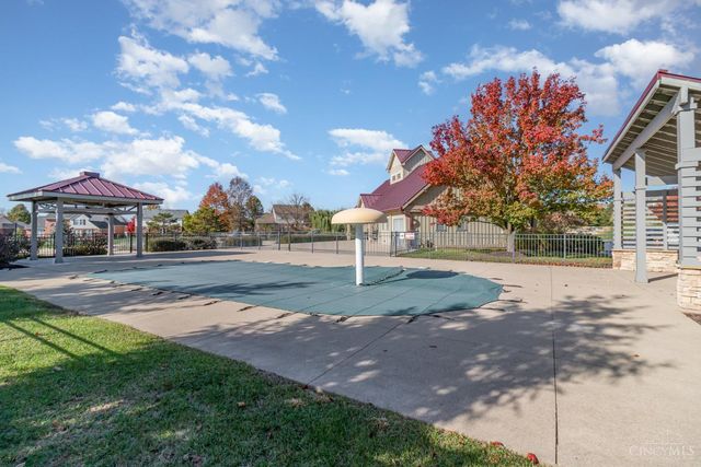 8018 Jeannes Creek Lane, West Chester, OH 45069