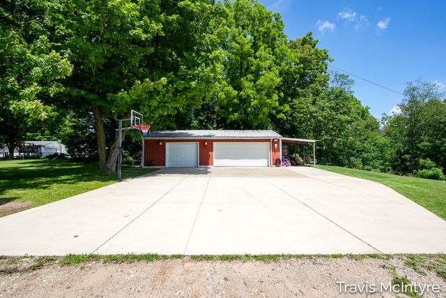 8022 Kraft Avenue SE, Caledonia, MI 49316