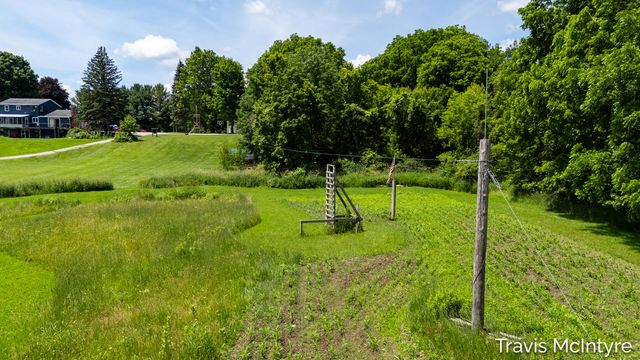 8022 Kraft Avenue SE, Caledonia, MI 49316