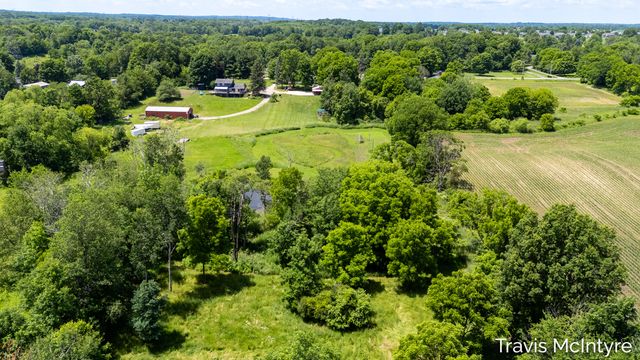 8022 Kraft Avenue SE, Caledonia, MI 49316