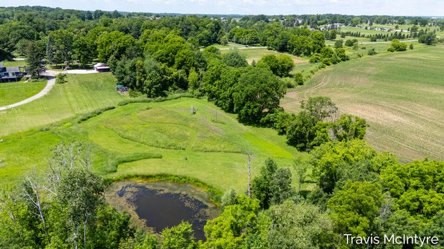 8022 Kraft Avenue SE, Caledonia, MI 49316