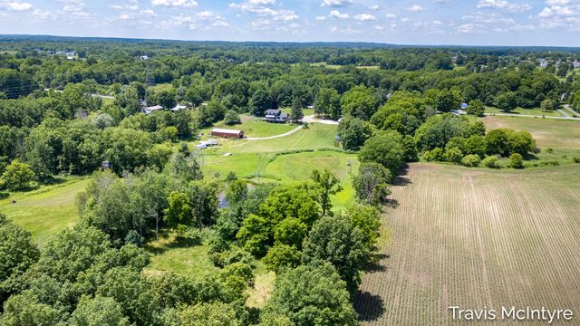 8022 Kraft Avenue SE, Caledonia, MI 49316