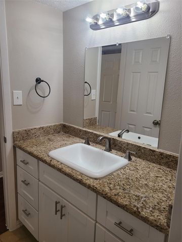 102C Lakeview Terrace, Montgomery, TX 77356