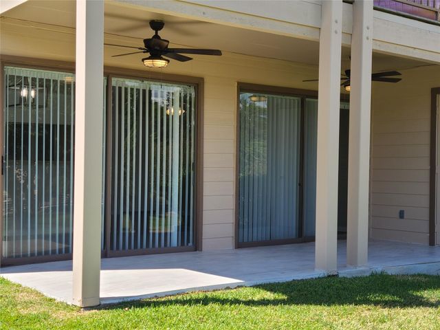 102C Lakeview Terrace, Montgomery, TX 77356