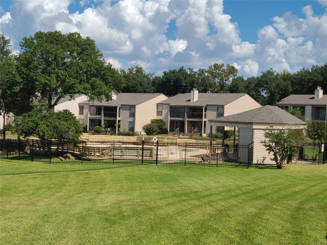 102C Lakeview Terrace, Montgomery, TX 77356