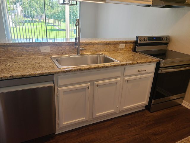 102C Lakeview Terrace, Montgomery, TX 77356