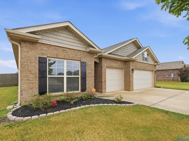 108 Creek Ridge Drive, Meridianville, AL 35759