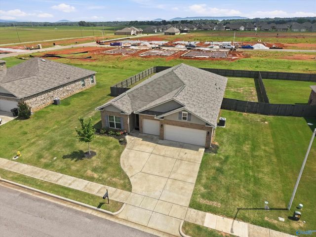 108 Creek Ridge Drive, Meridianville, AL 35759