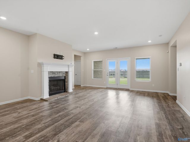 108 Creek Ridge Drive, Meridianville, AL 35759