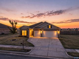 108 Creek Ridge Drive, Meridianville, AL 35759