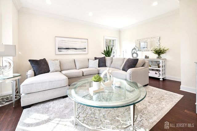 1121 N Washington Avenue N 23, Green Brook, NJ 08812