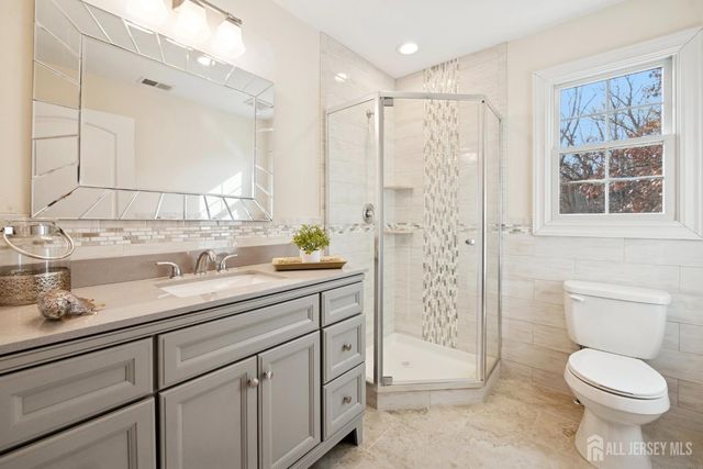 1121 N Washington Avenue N 23, Green Brook, NJ 08812