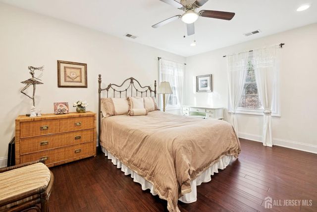 1121 N Washington Avenue N 23, Green Brook, NJ 08812