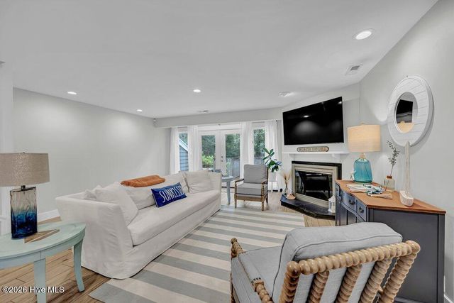 818 Indigo Village Court, Southport, NC 28461