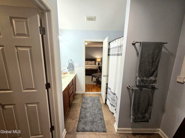 128 Abbey Road, Poestenkill, NY 12140