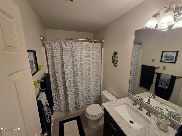 128 Abbey Road, Poestenkill, NY 12140