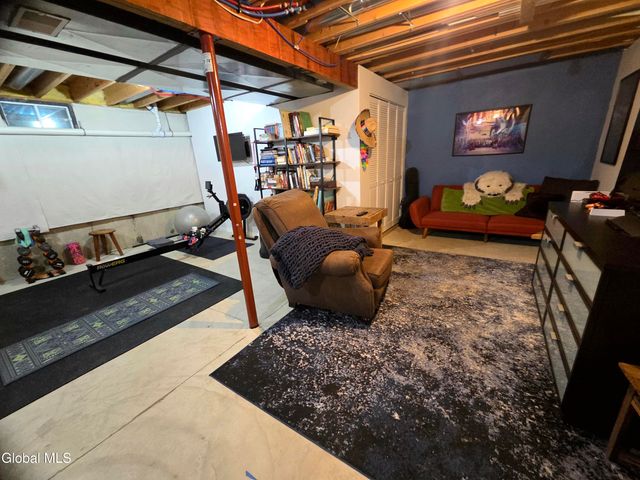 128 Abbey Road, Poestenkill, NY 12140