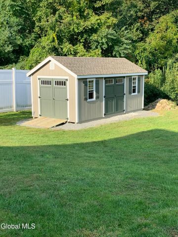 128 Abbey Road, Poestenkill, NY 12140