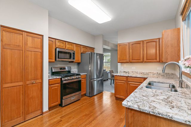 10338 Ashley Street, Huntley, IL 60142