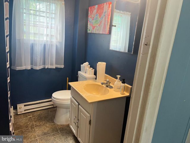 10 WILLIS ST, Cambridge, MD 21613