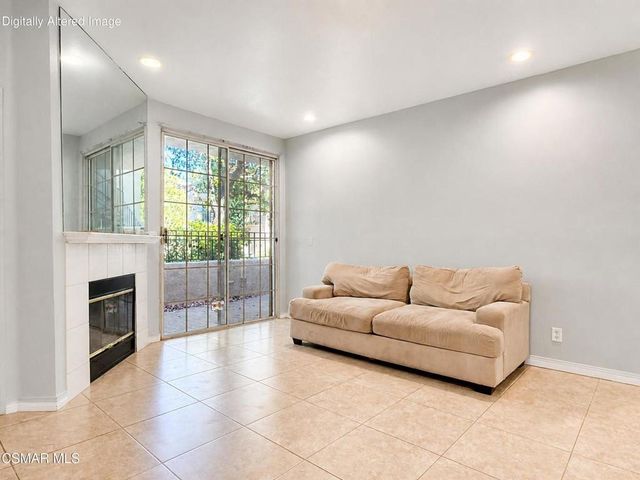 24109 Del Monte Drive 467, Valencia, CA 91355