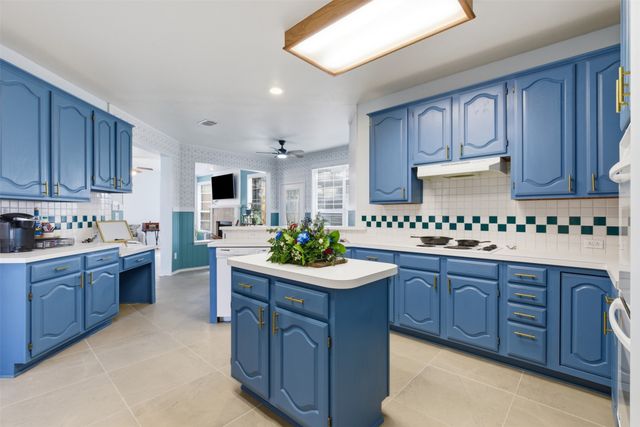 4521 Newport Drive, The Colony, TX 75056
