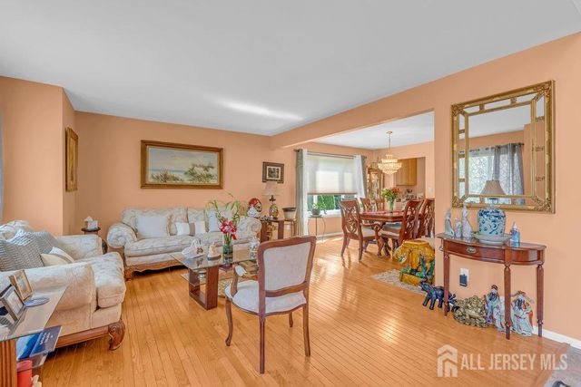 6 Vail Drive, Old Bridge, NJ 07747