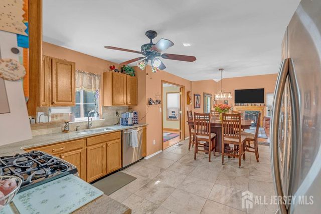 6 Vail Drive, Old Bridge, NJ 07747