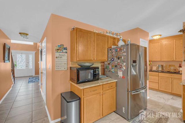 6 Vail Drive, Old Bridge, NJ 07747