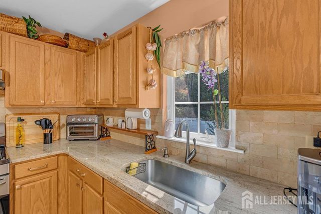 6 Vail Drive, Old Bridge, NJ 07747