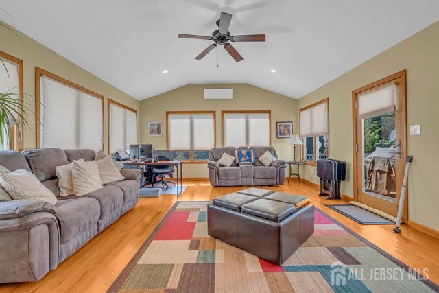 6 Vail Drive, Old Bridge, NJ 07747