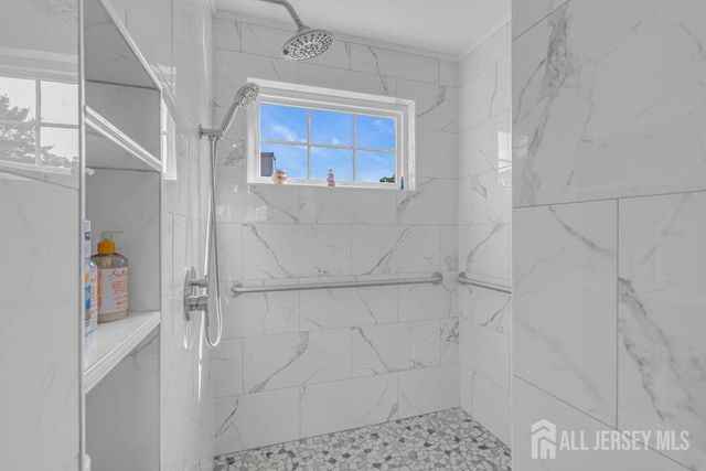 6 Vail Drive, Old Bridge, NJ 07747