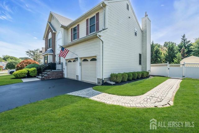 6 Vail Drive, Old Bridge, NJ 07747