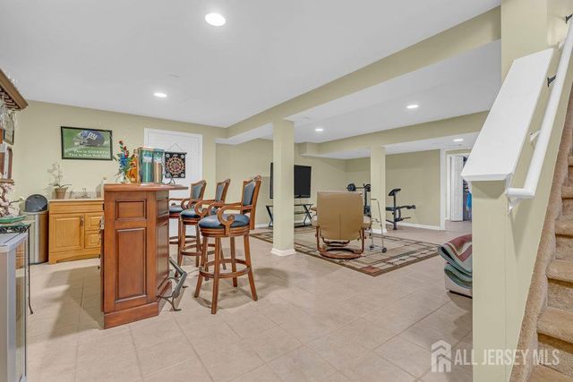 6 Vail Drive, Old Bridge, NJ 07747