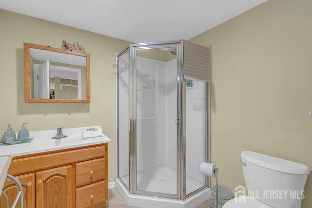 6 Vail Drive, Old Bridge, NJ 07747